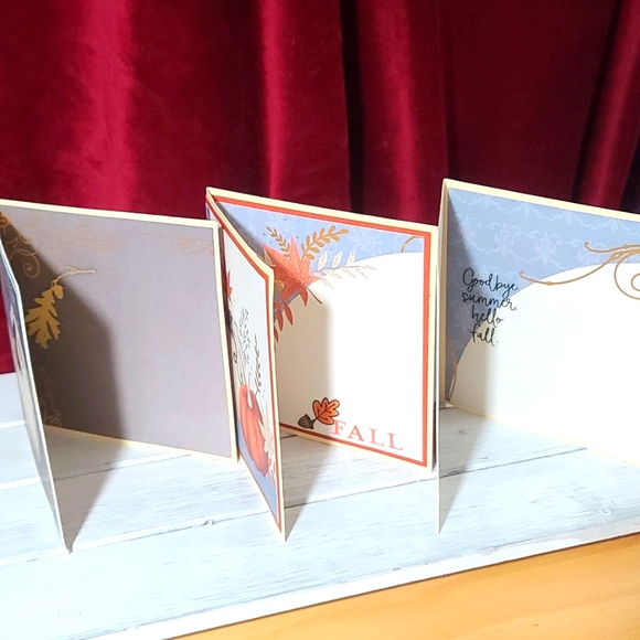 Fall bundle of 5- Soft lap blanket, 24 pc set food Containers & 3 Cards NWT - Picture 8 of 10